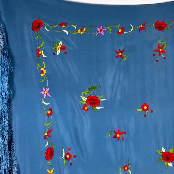 Antique 1920s Piano Shawl Mantón de Manila Blue Silk Floral Embroidery Fringe - Picture 10 of 16